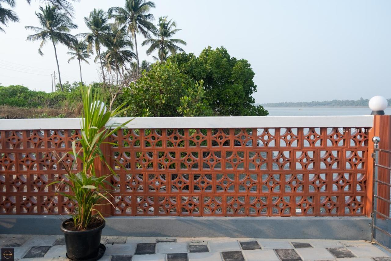 Reunion Ocean Tides Hotel Udupi Exterior photo